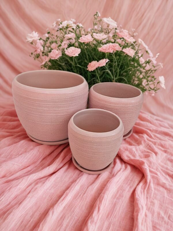 WhatsApp Image 2025-11-03 at 16.02.42 (1) Juego de 3 Macetas de Cerámica Texturizada con Plato - Estilo Nórdico (Varios Colores)