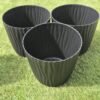 WhatsApp Image 2025-11-05 at 16.49.08 (1) Set 3 Maceta Autorregante de Polipropileno Color Negro| Diseño Onda | Ideal para Plantas Medianas