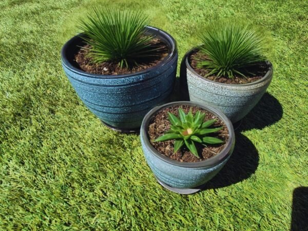 WhatsApp Image 2025-11-12 at 09.54.36 (3) Juego de 3 Macetas de Cerámica Texturizada con Plato - Estilo Nórdico (Varios Colores)