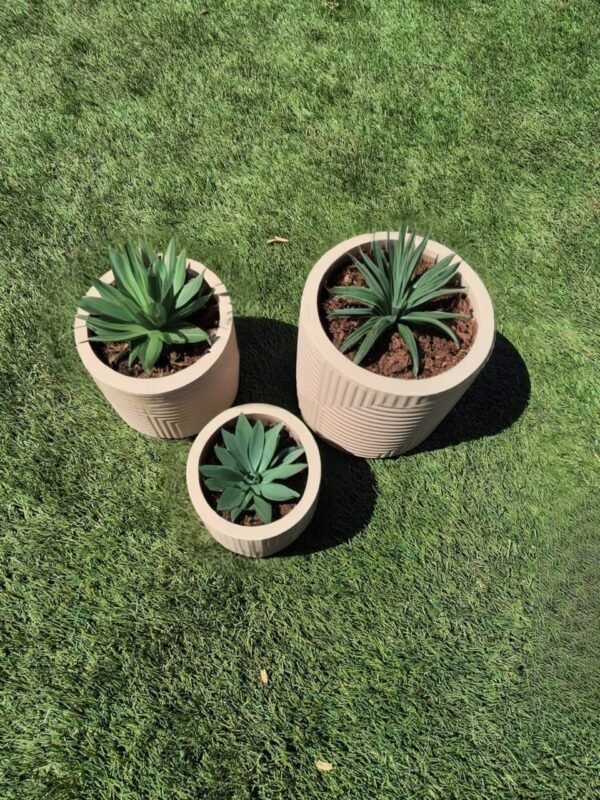 Set 3 Maceteros de Cerámica Estriada Diseño Moderno