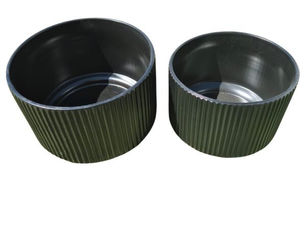 WhatsApp Image 2025-11-12 at 15.31.59 Pack 2 Maceteros Grandes Cilíndricos Estriados - Blanco y Negro